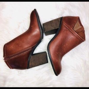 Lucky Brand Salza Booties
